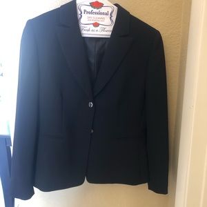 Tahari Arthur S Levine black 2 button suit blazer jacket